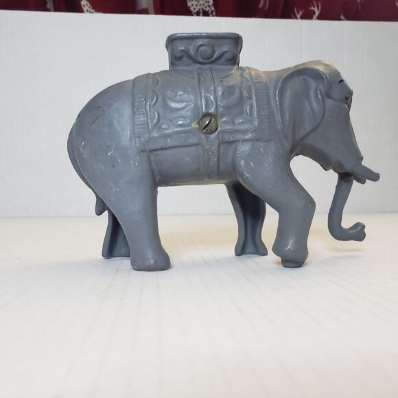 Vintage Repro  Elephant with‎ Howdah Cast Iron Mechanical Bank - Picture 2 of 11